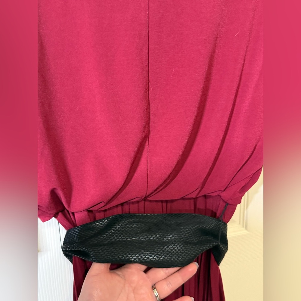White House Black Market Red Dress with Black Belt Size 2 (Measurements below) - Picture 7 of 9